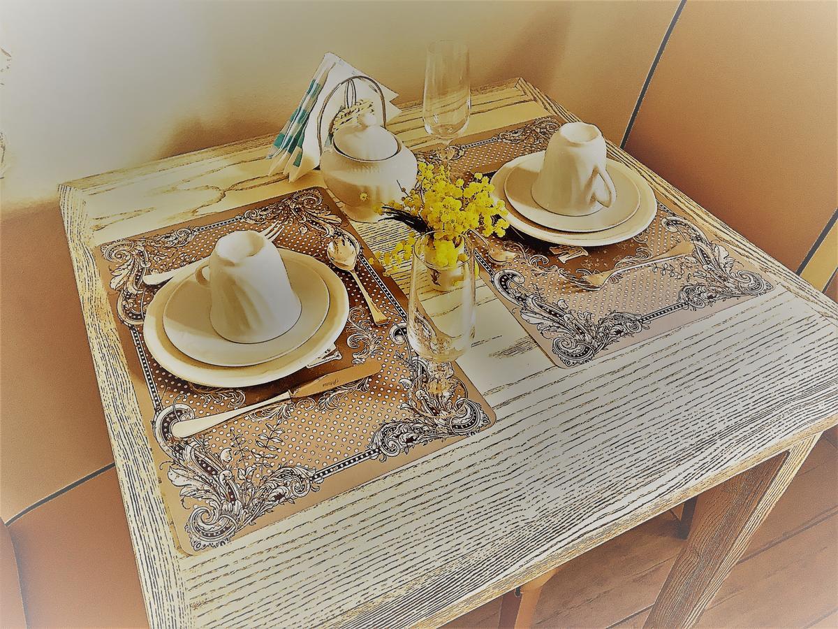 Domo All'Antico Borgo โอริสตาโน ภายนอก รูปภาพ