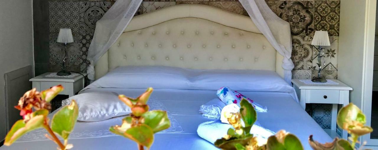 Domo All'Antico Borgo โอริสตาโน ภายนอก รูปภาพ